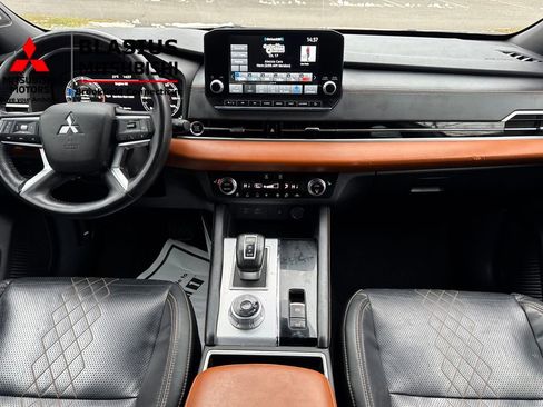 Used 2022 Mitsubishi Outlander SEL image 17