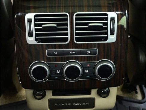 Used 2017 Land Rover Range Rover Supercharged image 16