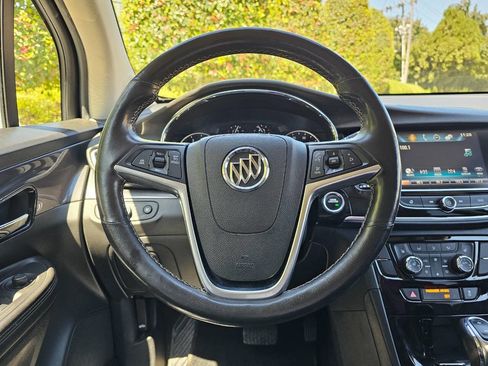 Used 2019 Buick Encore Essence image 19