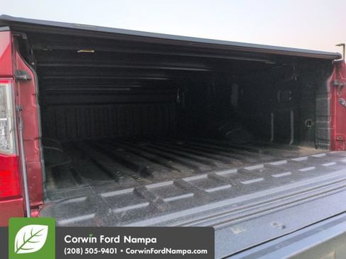 Used 2019 Nissan Titan SV AWD/4WD image 28