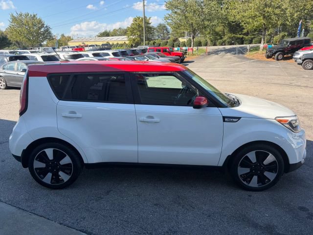 Used 2017 Kia Soul + w/ Designer's Package FWD image 6
