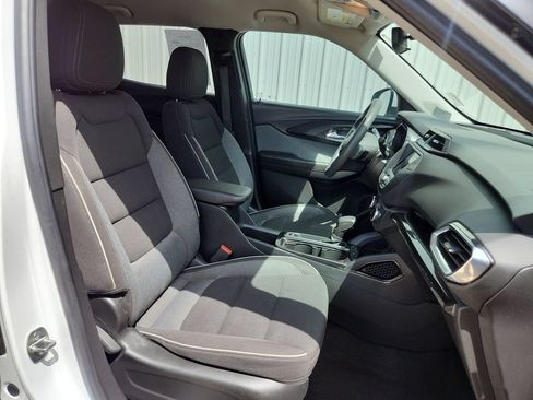 Used 2023 Chevrolet TrailBlazer LT FWD image 23
