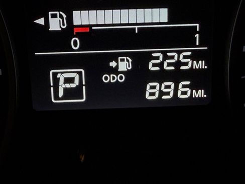 Used 2025 Nissan Kicks Play S image 2