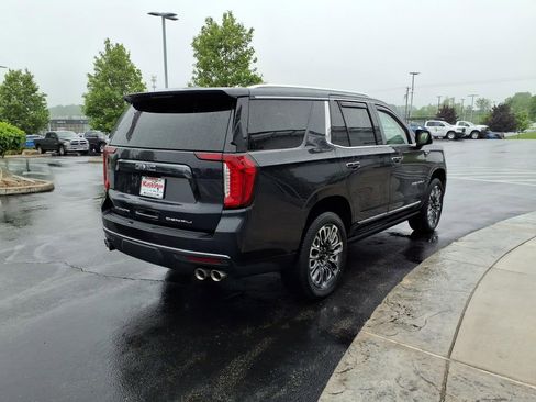Used 2023 GMC Yukon Denali Ultimate AWD/4WD image 6