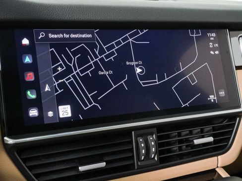 Certified 2023 Porsche Cayenne Coupe AWD/4WD image 16