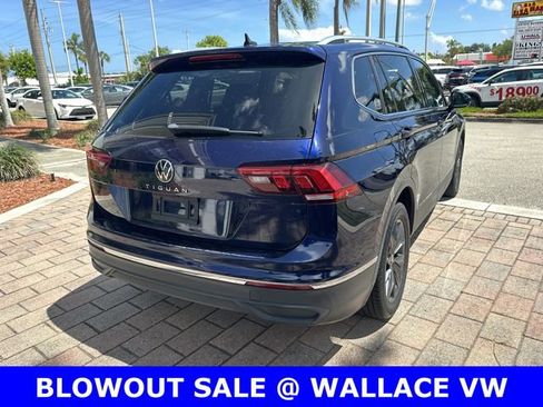 Certified 2023 Volkswagen Tiguan SE w/ Panoramic Sunroof Package image 7