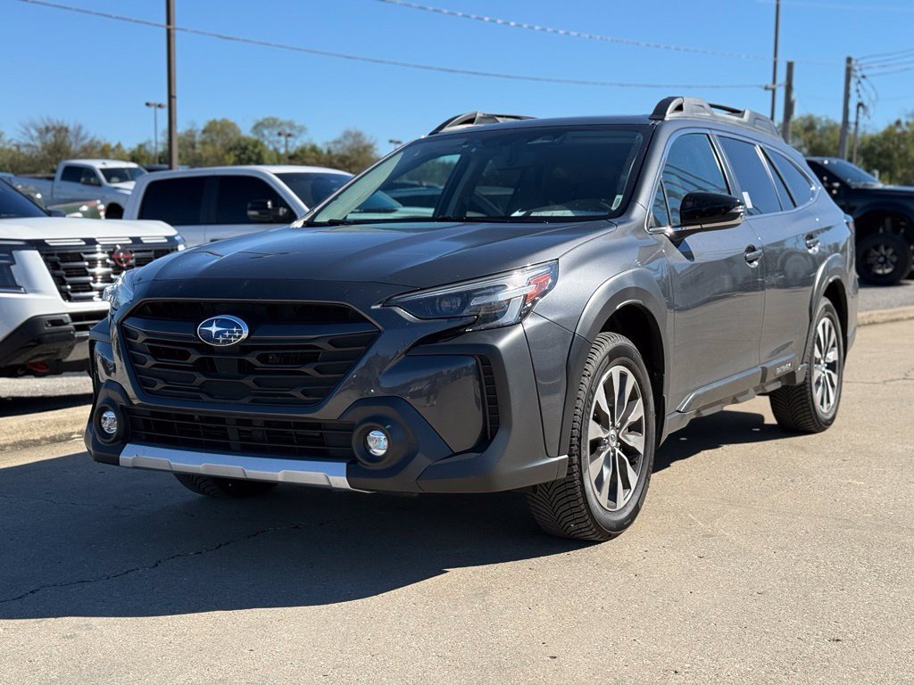 Used 2023 Subaru Outback Limited XT AWD/4WD image 2