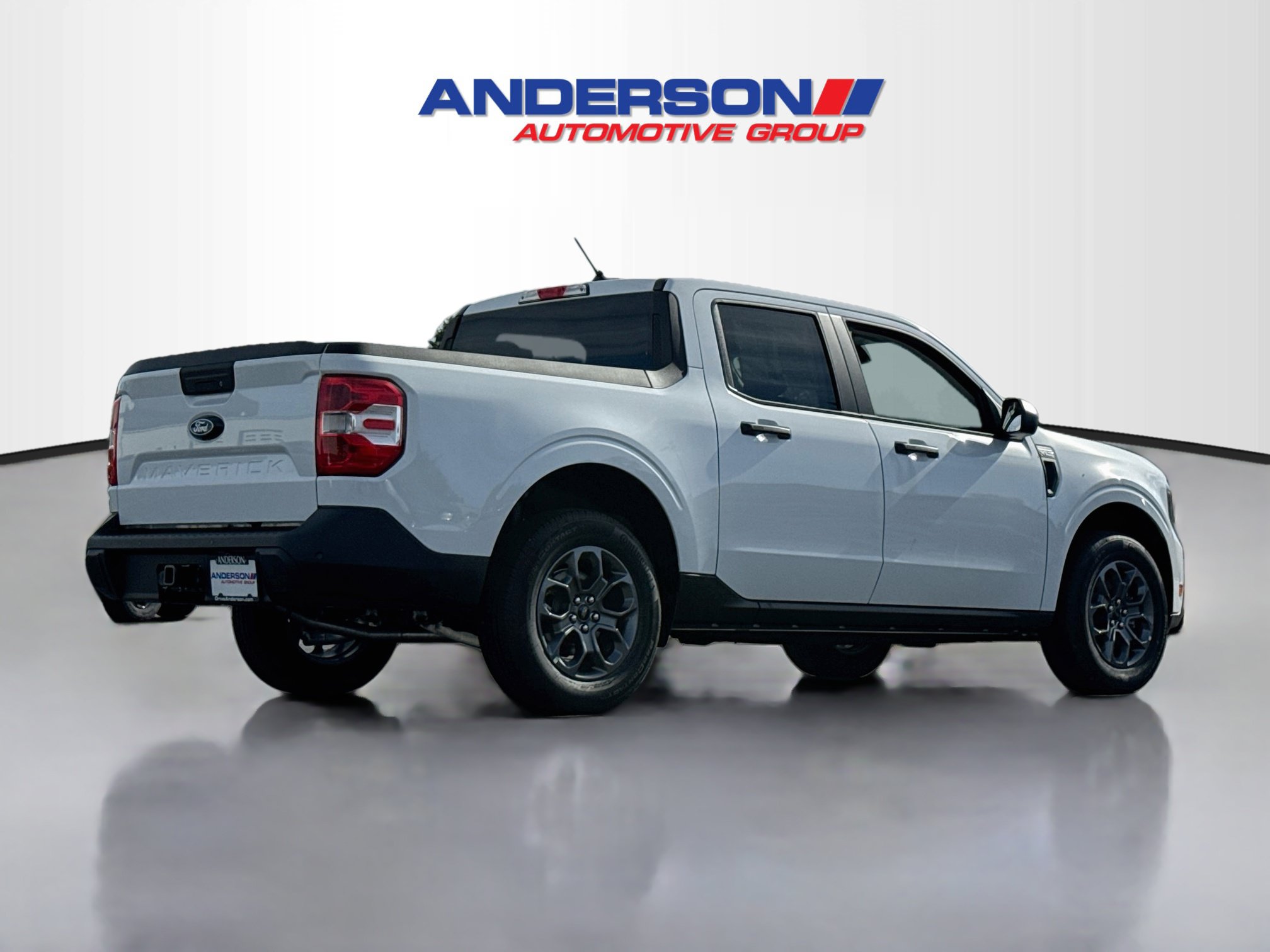 New 2026 Ford Maverick XLT w/ Equipment Group 301A AWD/4WD image 2