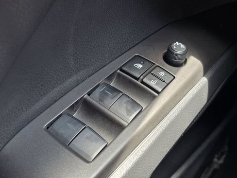 Used 2023 Toyota Camry SE FWD image 30