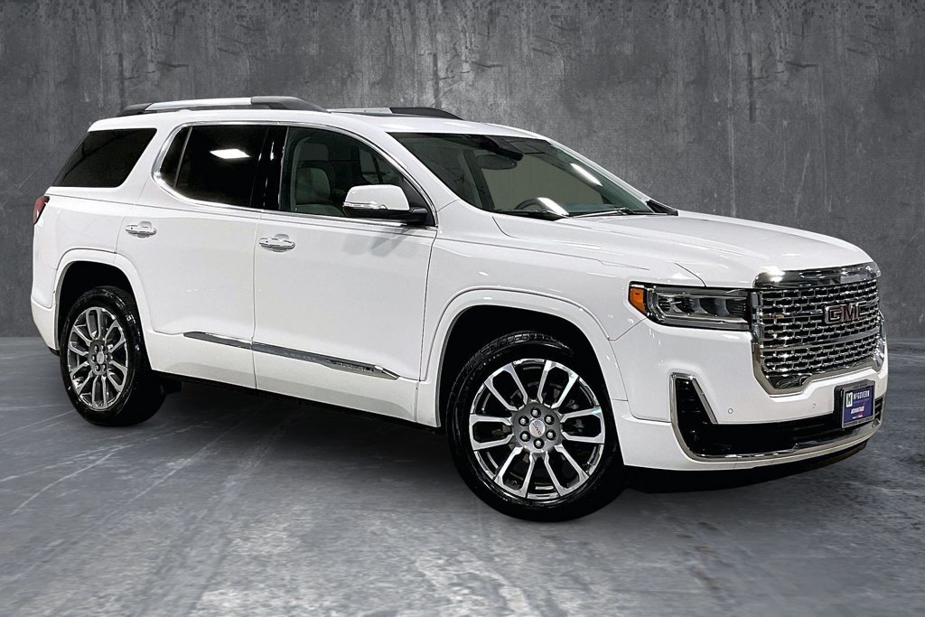Used 2023 GMC Acadia Denali AWD/4WD image 3