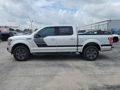 Used 2018 Ford F150 XLT w/ Equipment Group 302A Luxury AWD/4WD image 4