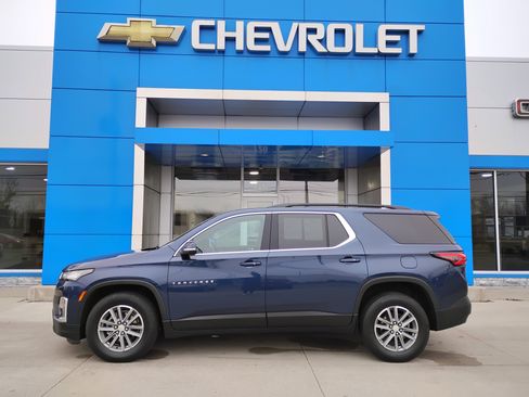 Used 2023 Chevrolet Traverse LT image 32