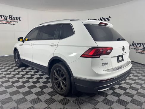 Used 2022 Volkswagen Tiguan SE FWD image 8
