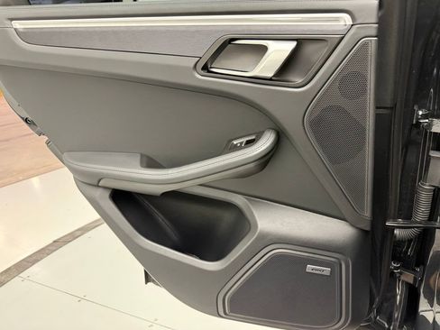 Used 2022 Porsche Macan GTS image 28