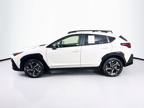 Used 2024 Subaru Crosstrek 2.0i Premium image 4