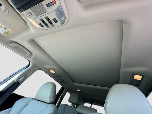 Used 2021 Subaru Ascent Limited w/ Technology Package AWD/4WD image 22