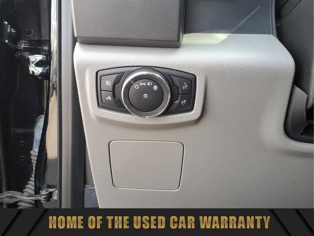 Used 2017 Ford F150 XLT AWD/4WD image 19
