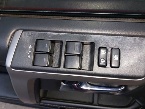 Used 2016 Toyota 4Runner Limited image 24