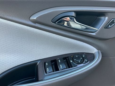 Used 2022 Chevrolet Malibu LT image 10