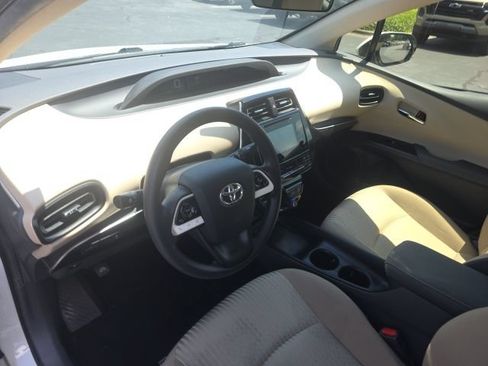 Used 2016 Toyota Prius Two FWD image 14