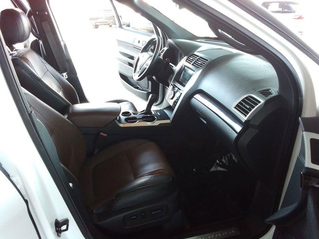 Used 2015 Ford Explorer Limited w/ Equipment Group 302A FWD image 20