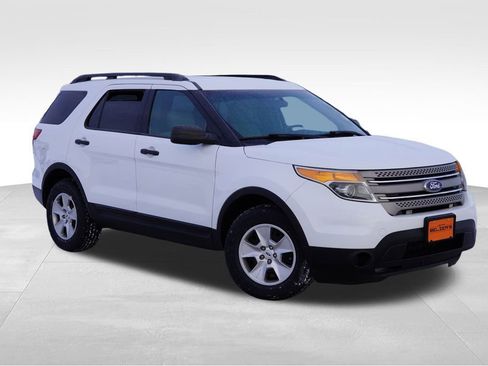 Used 2014 Ford Explorer Base image 1