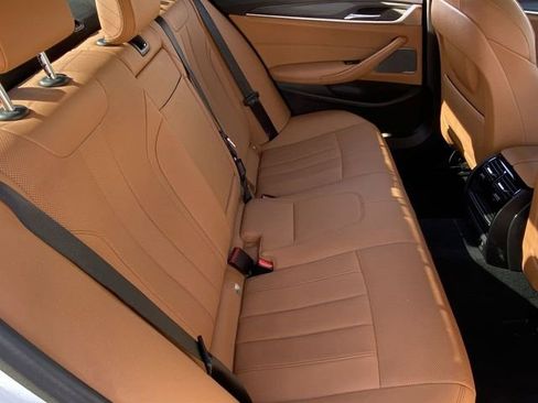 Used 2023 BMW 530i w/ Premium Package image 14