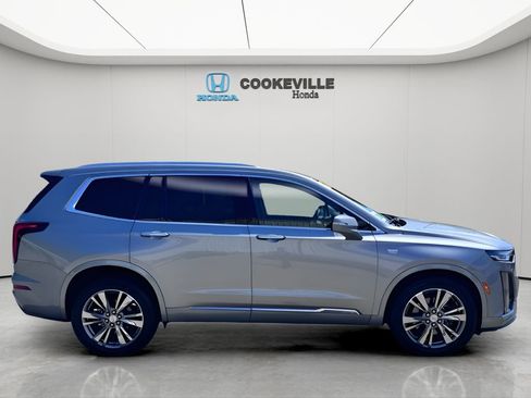 Used 2025 Cadillac XT6 Premium Luxury AWD/4WD image 9