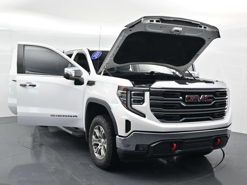 Used 2024 GMC Sierra 1500 SLT RWD image 35