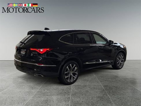 Certified 2023 Acura MDX SH-AWD w/ Technology Package image 3