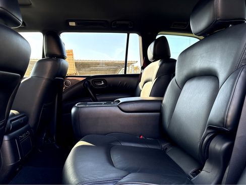 Used 2022 Nissan Armada SL w/ Midnight Edition Package image 19