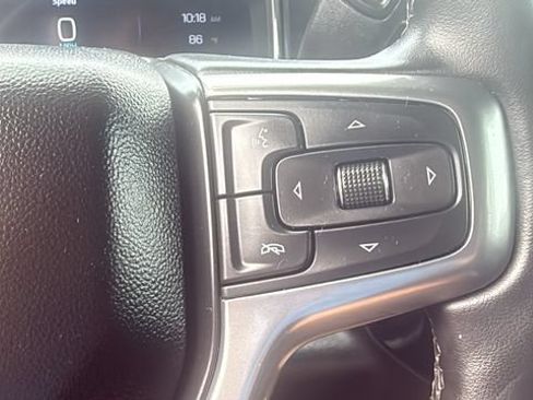 Used 2024 Chevrolet Silverado 1500 LT AWD/4WD image 17
