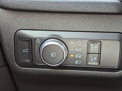 Used 2020 Ford Escape SEL AWD/4WD image 28