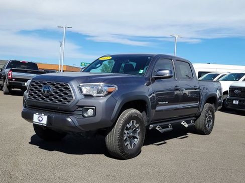 Used 2022 Toyota Tacoma TRD Off-Road w/ Technology Package AWD/4WD image 1