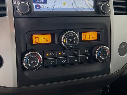 Used 2020 Nissan Frontier PRO-4X image 16