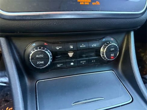 Used 2019 Mercedes-Benz CLA 250 image 19