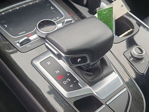 Used 2019 Audi Q7 3.0T Premium Plus image 25
