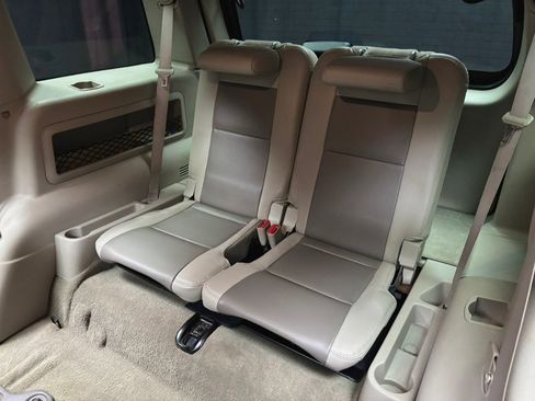 Used 2007 Ford Explorer XLT AWD/4WD image 34