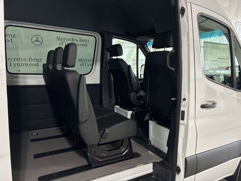 New 2025 Mercedes-Benz Sprinter 2500 image 4