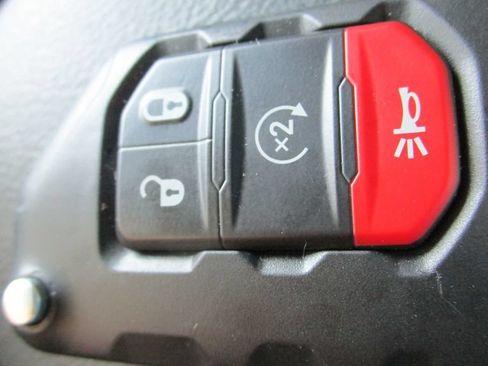 Used 2024 Jeep Wrangler Unlimited Rubicon w/ Technology Group AWD/4WD image 58