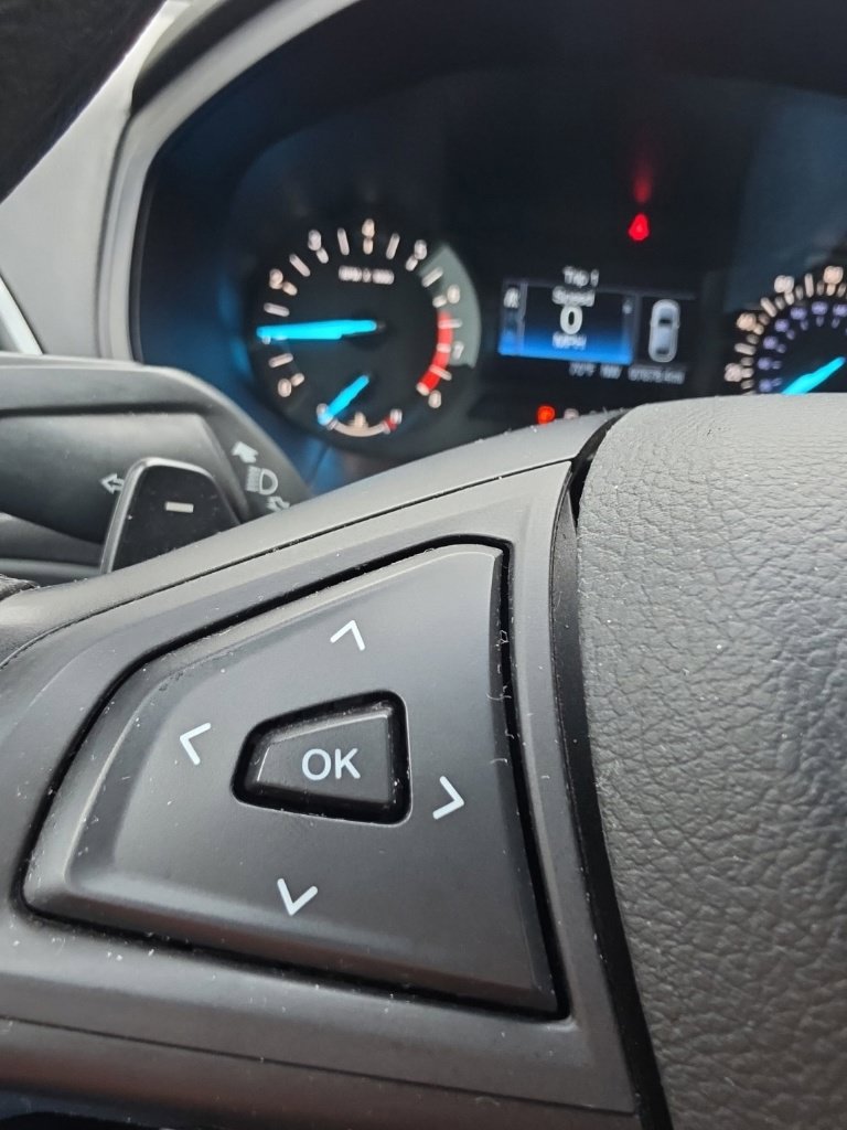 Used 2018 Ford Edge SE AWD/4WD image 15