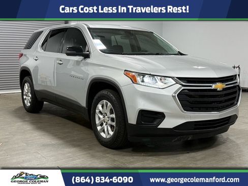 Used 2021 Chevrolet Traverse LS image 1