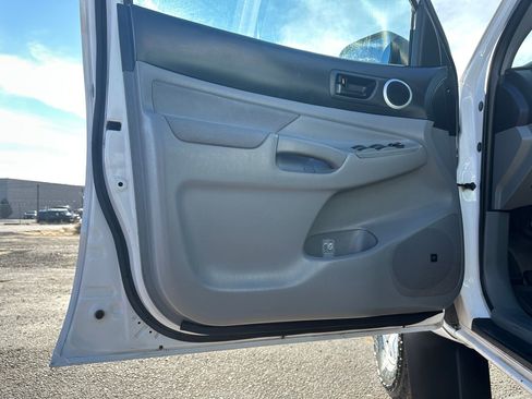 Used 2011 Toyota Tacoma 4x4 Double Cab image 21