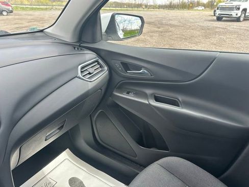 Used 2021 Chevrolet Equinox LT AWD/4WD image 24
