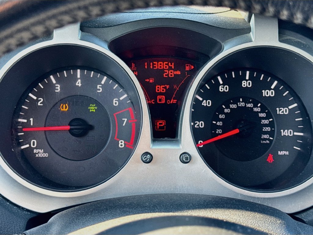 Used 2011 Nissan Juke SL AWD/4WD image 14