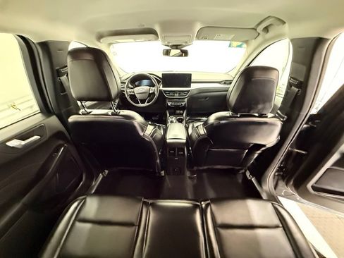 Used 2024 Ford Escape Platinum AWD/4WD image 31