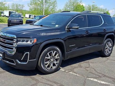 Used 2023 GMC Acadia SLE w/ Driver Convenience Package AWD/4WD image 4