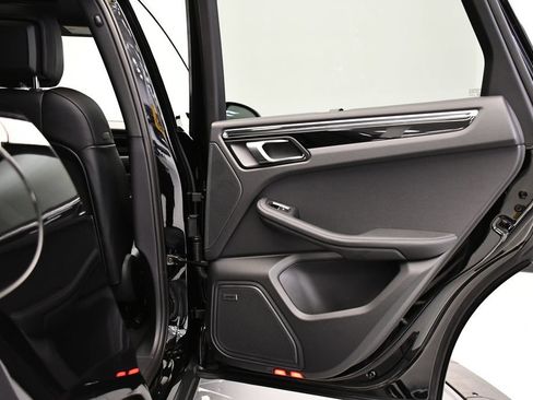 Certified 2026 Porsche Macan AWD/4WD image 53