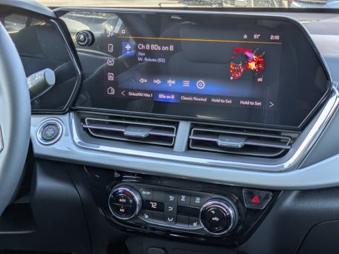 New 2026 Chevrolet Trax LT w/ Driver Confidence Package image 5