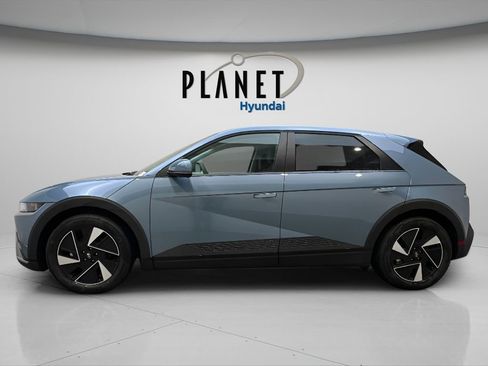 New 2026 Hyundai Ioniq 5 SEL AWD/4WD image 3